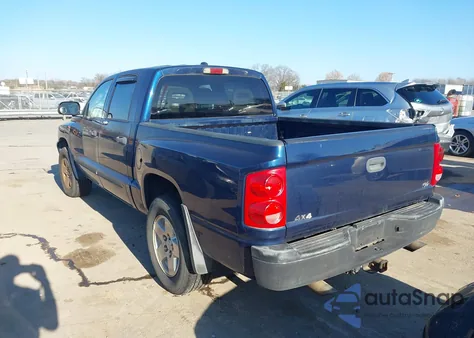 2005 Dodge Dakota Laramie z USA, uszkodzony, nr VIN 1D3HW58N15S120505